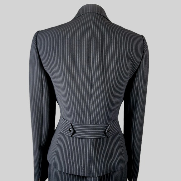 Tahari ASL 2pc Jacket + Skirt Suit Womens 4 Black Pinstripe Pleated Career Exec - Picture 5 of 16